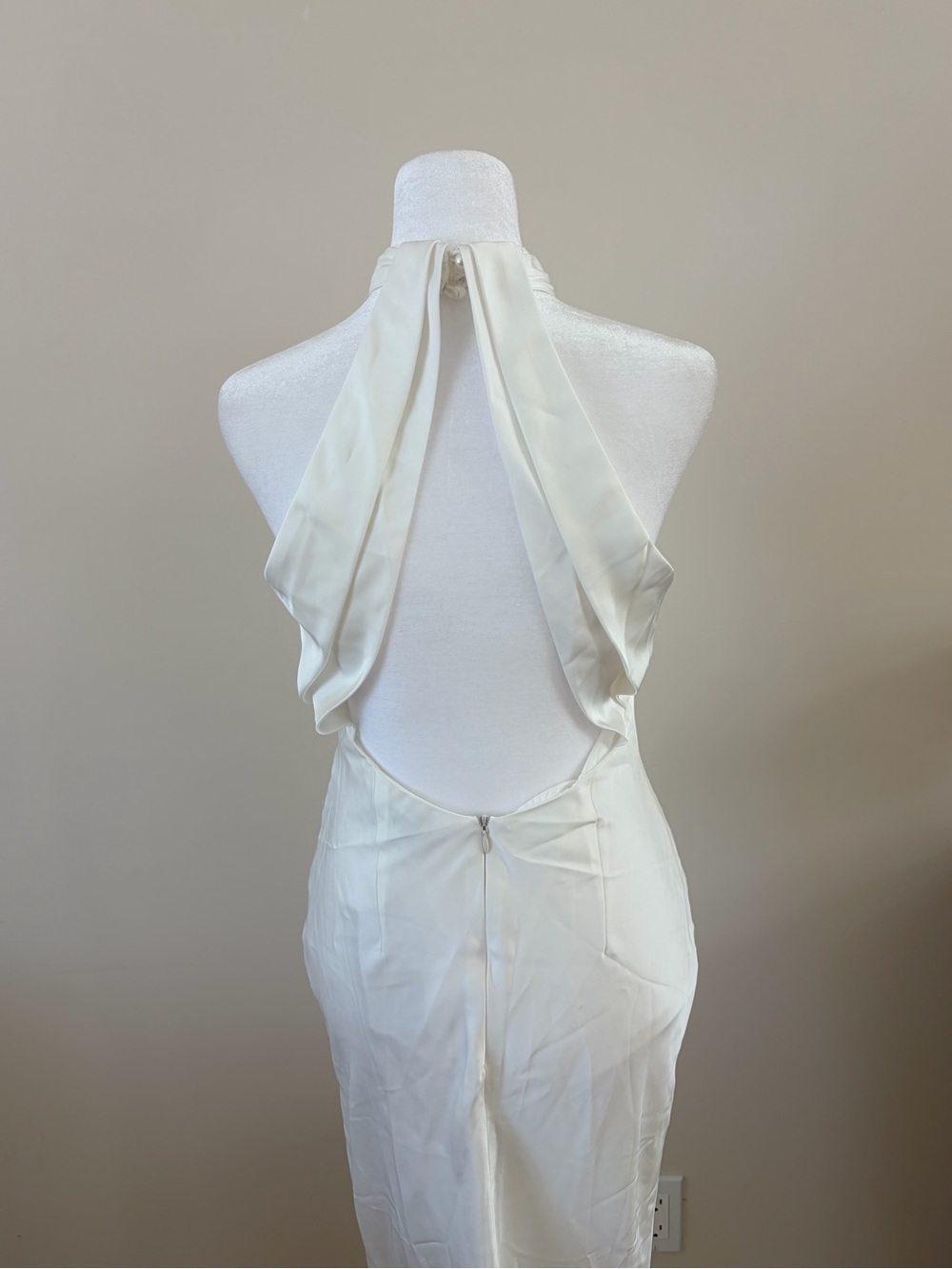 Sleek White Halter Maxi Dress - Picture 3 of 6